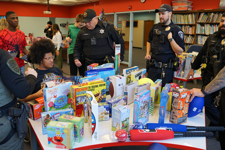 presents-from-police2