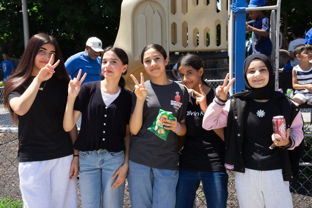 DSC08425 group photo of girls attending the event