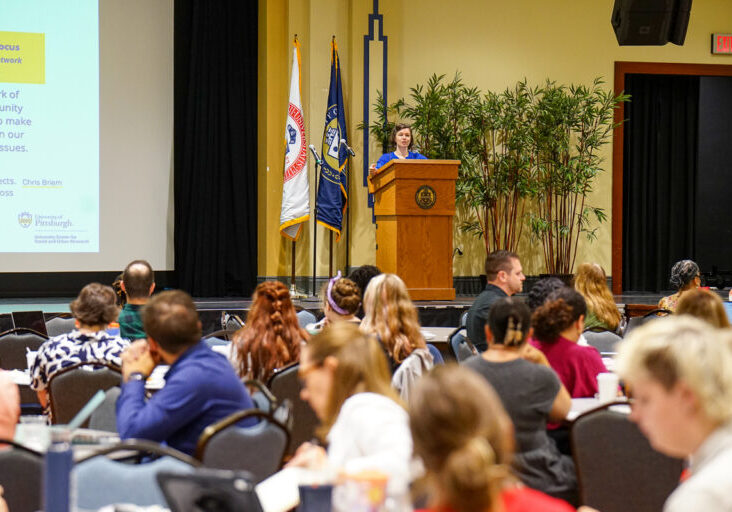 shannon wanless speaks at youth mental health summit